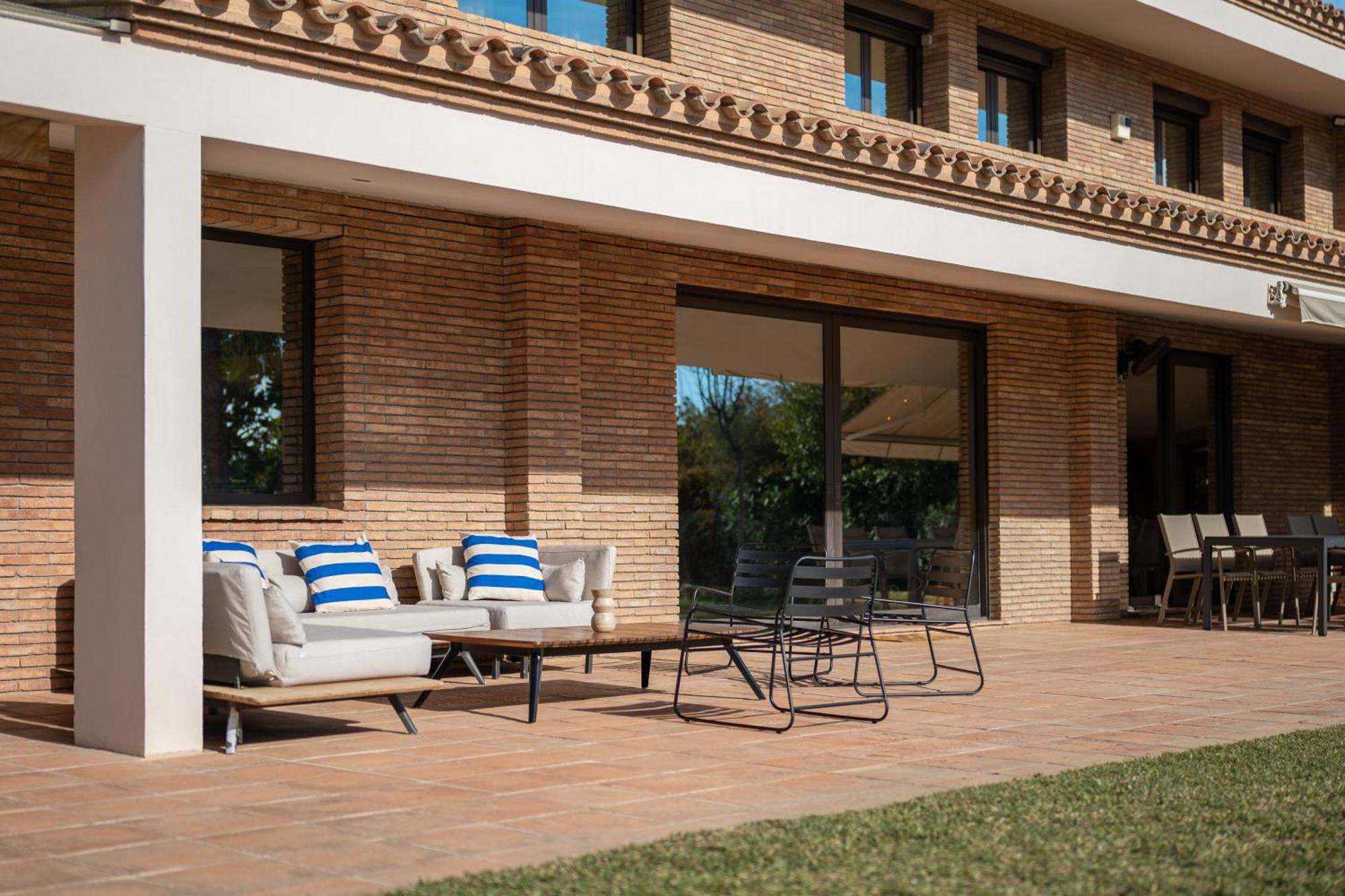 Gava Beach Villa By Olala Homes Exterior photo